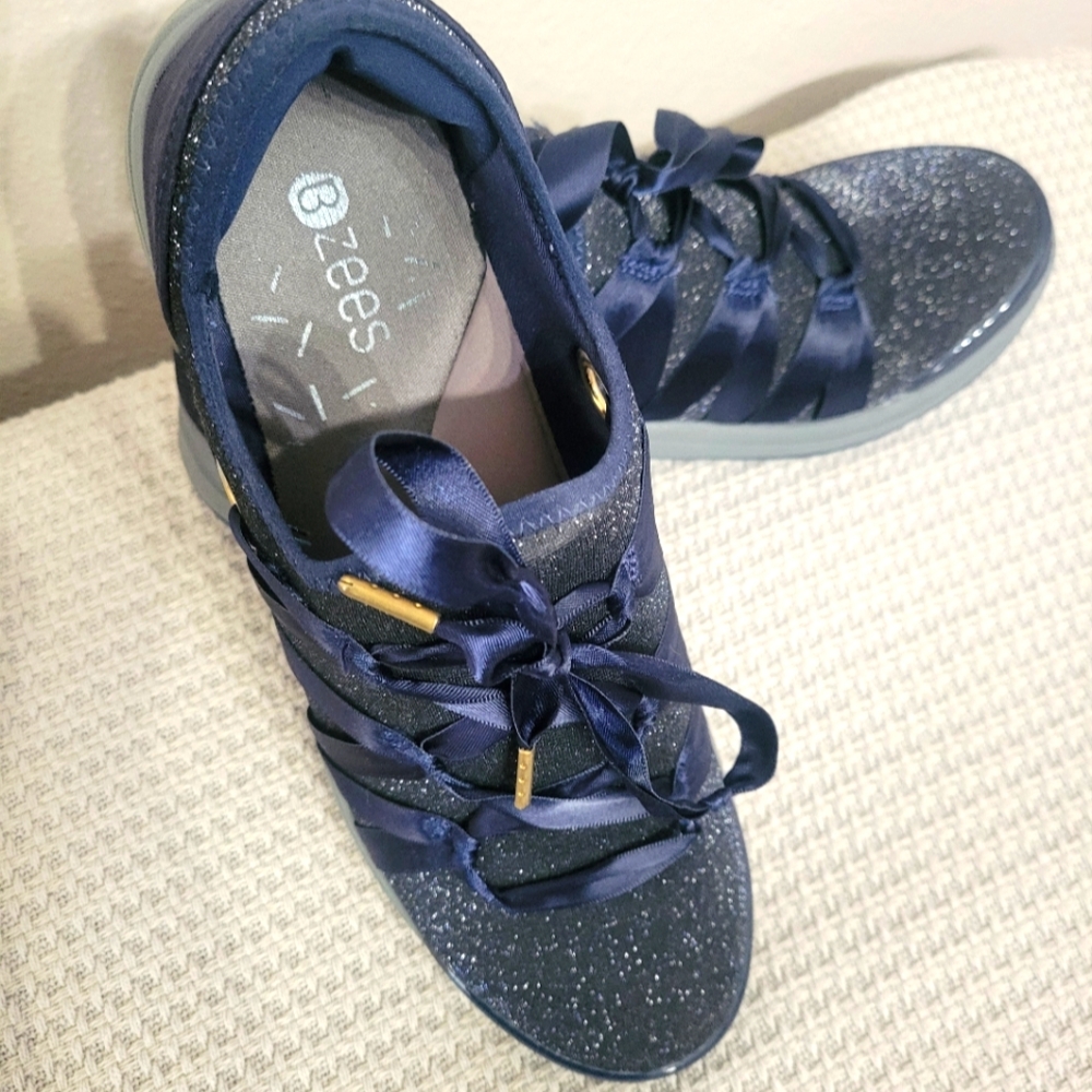 Bzees Women's Sparkle Navy Slipon Sneakers Sz 8.5